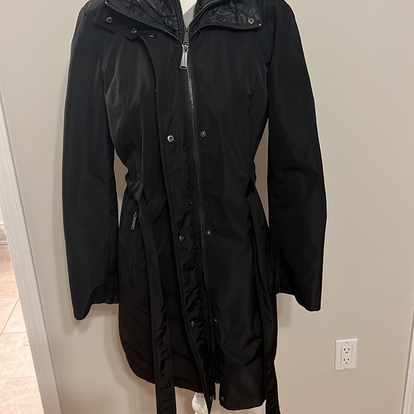 Laundry by Shelli Segal Double Layer Water Resistant Jacket - Picture 4 of 11